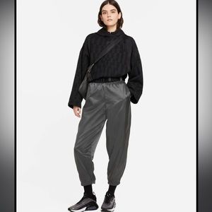 💜Firm Price💜 Nike track pants loose fits